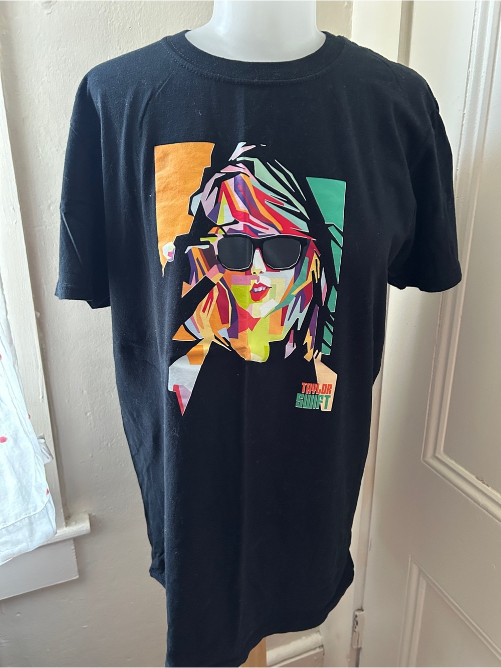 Taylor Swift graphic tee